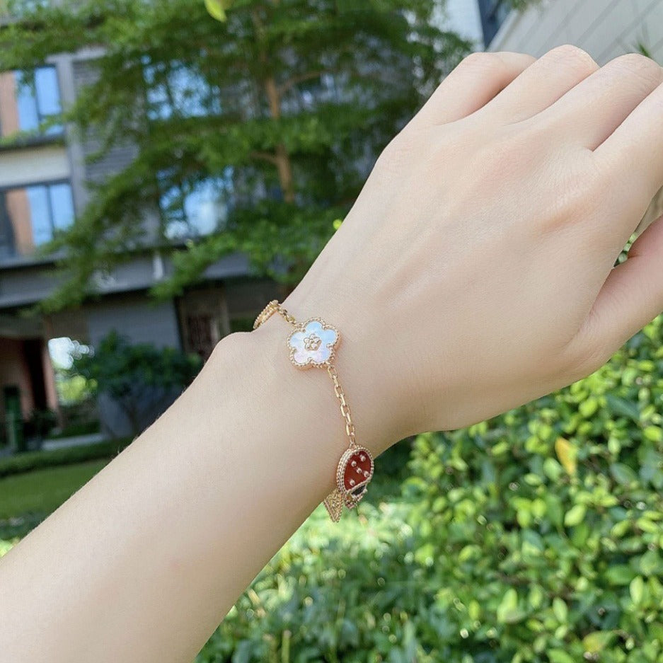 Seven-star ladybug five-flower rose gold bracelet