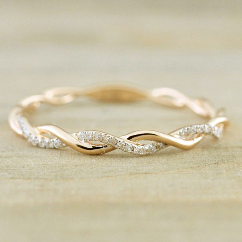 Loop half diamond ring